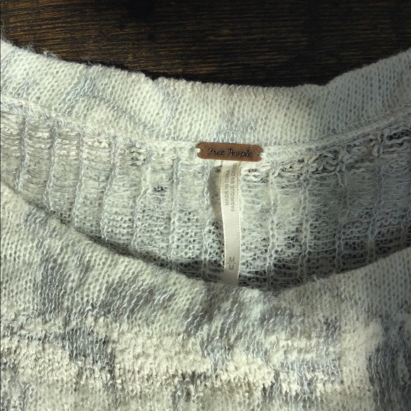 Free People Cream and Grey Oversized Sweater. - Picture 5 of 6